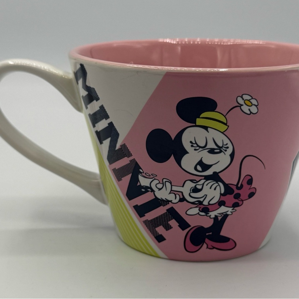 Mickey & Minnie Mouse Set of 2 Mugs Disney Store 80s Style Geometric Coffee NWOT - Picture 5 of 14
